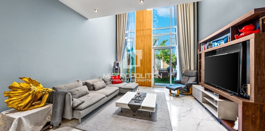 Shtëpi në qytet në Dubai Land, Emiratet e Bashkuara Arabe 2 dhoma gjumi, 124 m2. № 663983