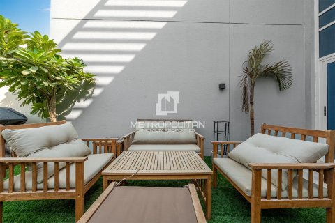 Shtëpi në qytet në Dubai Land, Emiratet e Bashkuara Arabe 2 dhoma gjumi, 124 m2. № 663983 - Foto 8