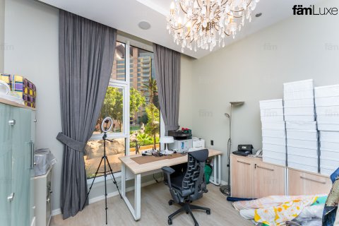 Apartament do wynajęcia w Palm Jumeirah, Dubai, ZEA 3 sypialnie, 210.5 mkw., nr 660265 - zdjęcie 17