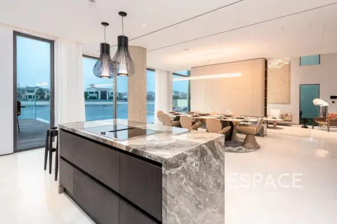 Villa till försäljning i Palm Jumeirah, Dubai, UAE 5 sovrum, 711 kvm Nr. 649895 - fotografi 12