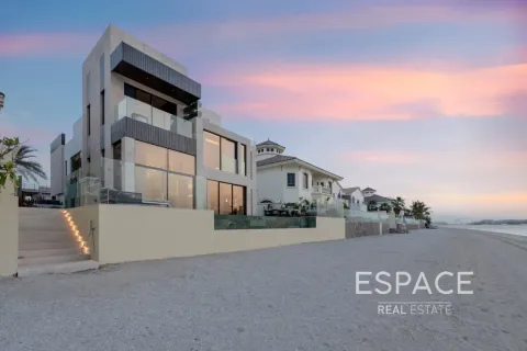 Villa till försäljning i Palm Jumeirah, Dubai, UAE 5 sovrum, 711 kvm Nr. 649895 - fotografi 19