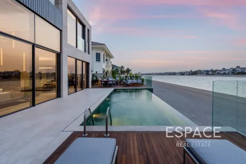 Villa till försäljning i Palm Jumeirah, Dubai, UAE 5 sovrum, 711 kvm Nr. 649895 - fotografi 16