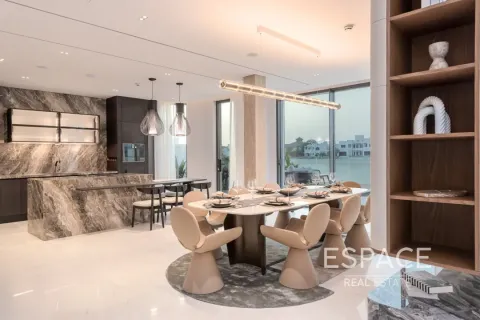 Villa till försäljning i Palm Jumeirah, Dubai, UAE 5 sovrum, 711 kvm Nr. 649895 - fotografi 11