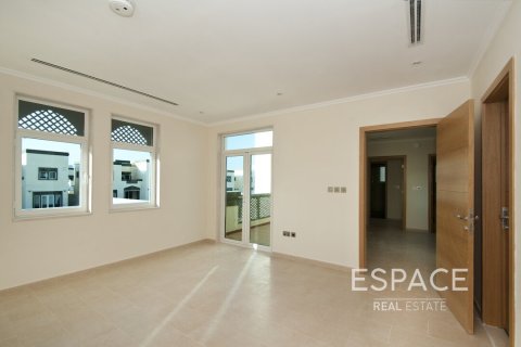 Vilă de vânzare în Jumeirah Park, Dubai, EAU 3 dormitoare, 285 mp.  №649893 - poză 9