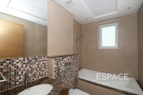 Vilă de vânzare în Jumeirah Park, Dubai, EAU 3 dormitoare, 285 mp.  №649893 - poză 8