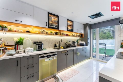 Townhouse di Dubai, UEA 4 kamar tidur, 304.6 m2 nomor 726272 - foto 19