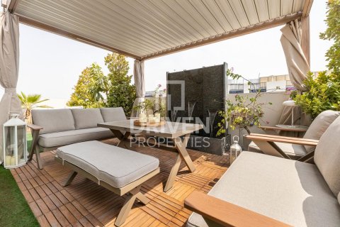 Appartement te koop in Mirdif, Dubai, VAE 3 slaapkamers, 253 vr.m., nr 653230 - foto 19