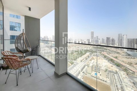 Apartamento en venta en Jumeirah Village Circle, Dubai, EAU 2 dormitorios, 151 m2 № 653226 - foto 1