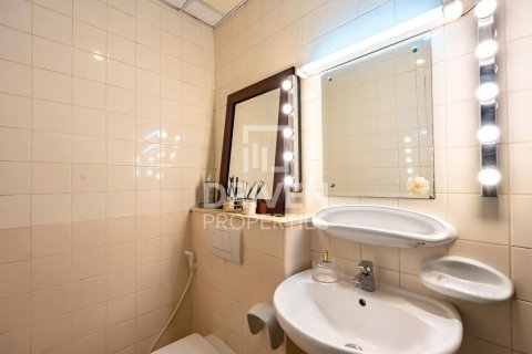 Apartment til salg i Jumeirah Lake Towers, Dubai, UAE 1 soveværelse, 68 kvm № 653227 - foto 9