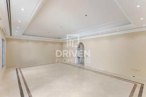 Villa en alquiler en Umm Al Sheif, Dubai, EAU 5 dormitorios, 1393.55 m2 № 757064 - foto 22