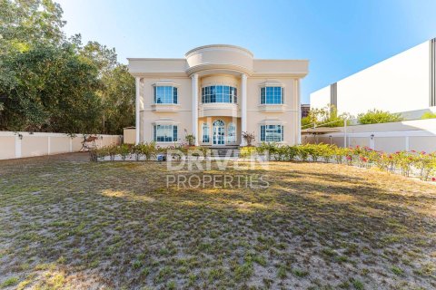 Villa en alquiler en Umm Al Sheif, Dubai, EAU 5 dormitorios, 1393.55 m2 № 757064 - foto 29
