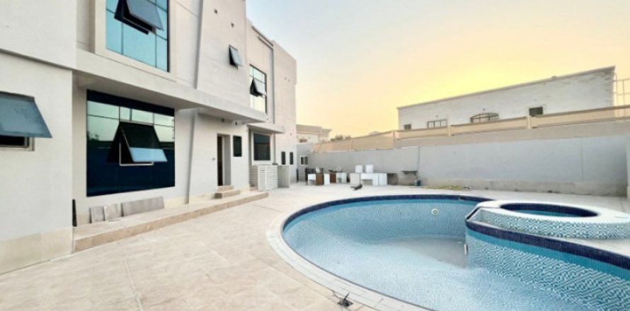 阿联酋 Dubai Al Barsha 别墅 5 卧, 1393.5 平方米 , 编号 637476