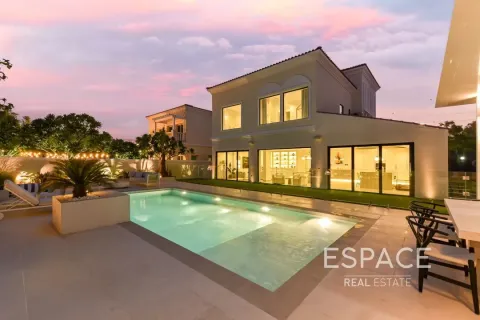 فيلا للبيع في Jumeirah Village Triangle، دبي، الإمارات العربية المتحدة 4 غرفة نوم ، 369 متر مربع ، رقم 649436 - صورة 2