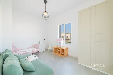 Villa sa The Springs, Dubai, UAE 2 silid-tulugan, 153 sq.m. № 649434 - larawan 9