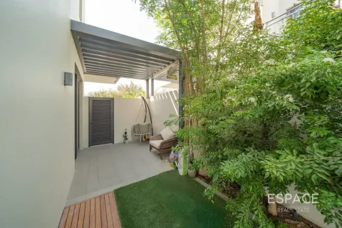 Купить виллу в Дубай Хилс Эстейт, ОАЭ 4 спальни, 242м2, № 649435 - фото 18