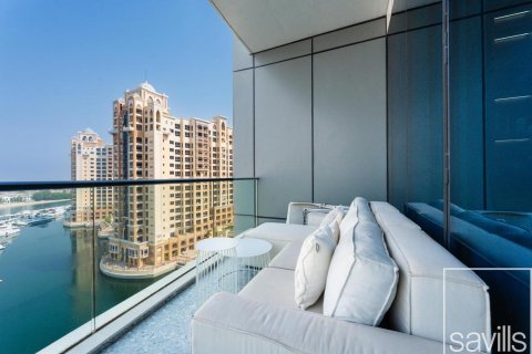 Apartment in Palm Jumeirah, Dubai, UAE 3 bedrooms, 212 sq.m. № 635272 - photo 4