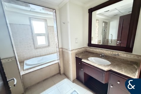 Снять в аренду виллу в Dubai Sports City, Дубай, ОАЭ 5 спален, 1269м2, № 698294 - фото 16