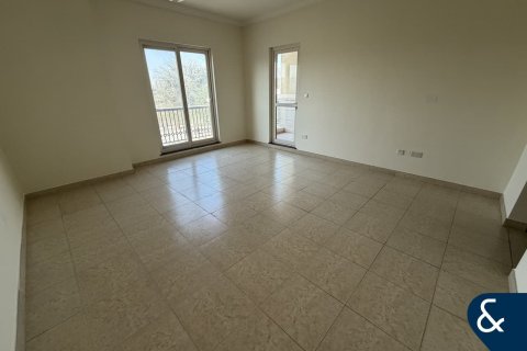 Снять в аренду виллу в Dubai Sports City, Дубай, ОАЭ 5 спален, 1269м2, № 698294 - фото 15