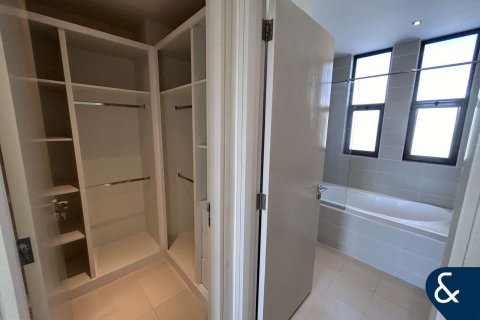 Vila u gradu Reem, Dubai, UAE 4 spavaće sobe, 371 m2 Br. 698295 - Slika 8