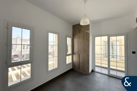 Vilë në The Springs, Dubai, Emiratet e Bashkuara Arabe 2 dhoma gjumi, 157 m2. № 698296 - Foto 7