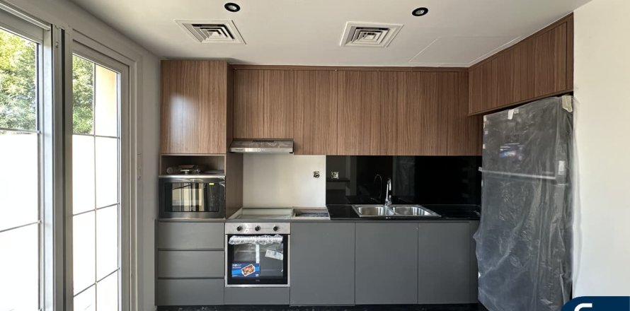 Vilë në The Springs, Dubai, Emiratet e Bashkuara Arabe 2 dhoma gjumi, 157 m2. № 698296