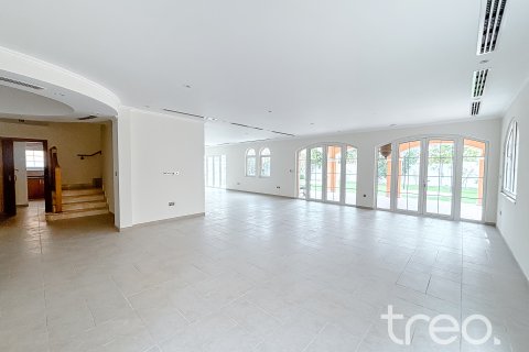 Villa zur Miete in Jumeirah Park, Dubai, VAE 5 Schlafzimmer, 435.62 m2 Nr. 741129 - Foto 3