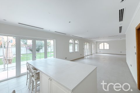 Villa zur Miete in Jumeirah Park, Dubai, VAE 5 Schlafzimmer, 435.62 m2 Nr. 741129 - Foto 11