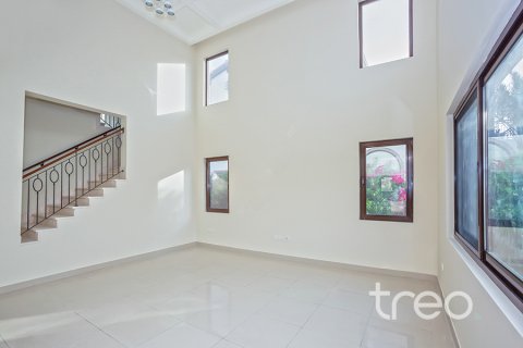 Vila di Arabian Ranches 2, Dubai, UEA 4 kamar tidur, 404.5 m2 nomor 741127 - foto 4