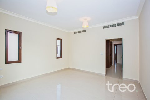 Vila di Arabian Ranches 2, Dubai, UEA 4 kamar tidur, 404.5 m2 nomor 741127 - foto 11