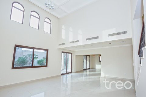 Vila di Arabian Ranches 2, Dubai, UEA 4 kamar tidur, 404.5 m2 nomor 741127 - foto 2