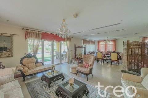 Willa do wynajęcia w Jumeirah Park, Dubai, ZEA 4 sypialnie, 402.73 mkw., nr 741128 - zdjęcie 6