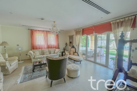 Willa do wynajęcia w Jumeirah Park, Dubai, ZEA 4 sypialnie, 402.73 mkw., nr 741128 - zdjęcie 7