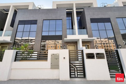 Villa zur Miete in Dubai, VAE 4 Schlafzimmer, 160 m2 Nr. 708116 - Foto 17