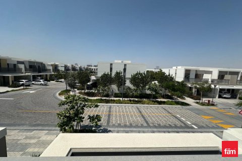 Villa te huur in Tilal Al Ghaf, Dubai, VAE 3 slaapkamers, 140.4 vr.m., nr 705751 - foto 5