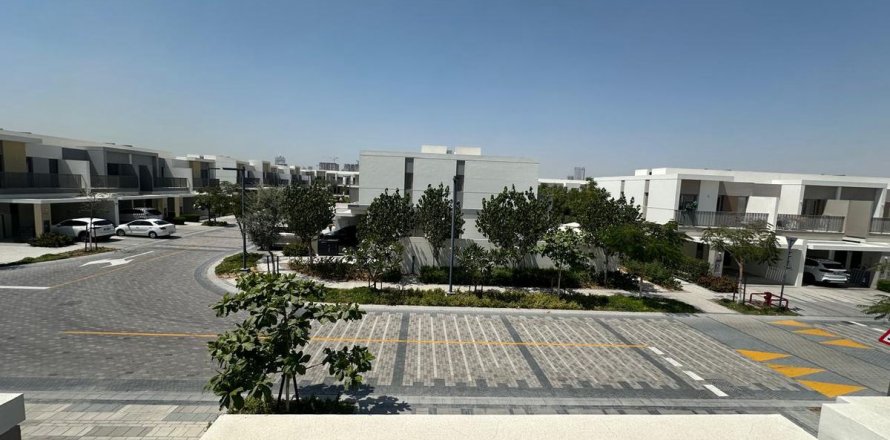 Villa en Tilal Al Ghaf, Dubai, EAU 3 dormitorios, 140.4 m² № 705751