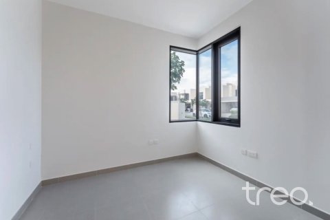 Adosado en venta en Dubai Hills Estate, Dubai, EAU 5 dormitorios, 254.09 m2 № 741052 - foto 18