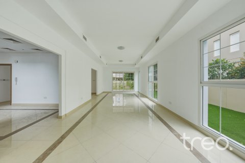 Vila di Mudon, Dubai, UAE 3 bilik tidur, 395.77 meter persegi № 741051 - foto 4