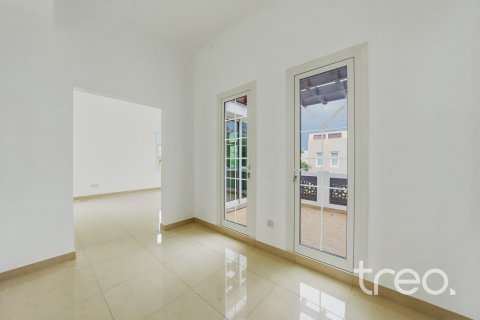 Vila di Mudon, Dubai, UAE 3 bilik tidur, 395.77 meter persegi № 741051 - foto 13