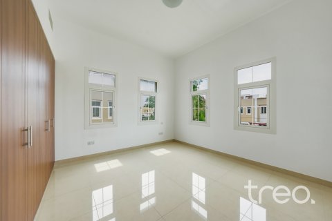 Vila di Mudon, Dubai, UAE 3 bilik tidur, 395.77 meter persegi № 741051 - foto 7