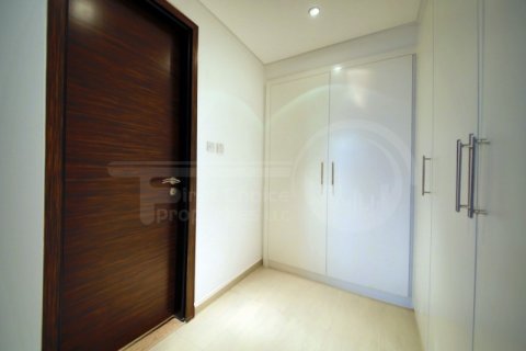 Appartement à vendre à  Al Ghadeer, Abu Dhabi, EAU 2 chambres, 96 m2 № 731028 - photo 13