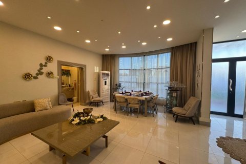 Villa à vendre à  Ras Al Khaimah, EAU 5 chambres, 929 m2 № 734704 - photo 12