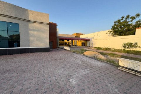 Villa à vendre à  Ras Al Khaimah, EAU 5 chambres, 929 m2 № 734704 - photo 2
