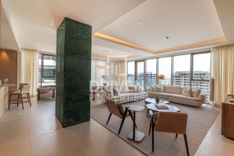 Apartment sa Al Wasl, Dubai, UAE 3 silid-tulugan, 194.17 sq.m. № 755798 - larawan 1