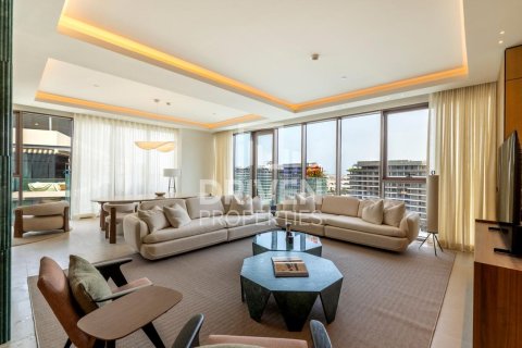Apartment sa Al Wasl, Dubai, UAE 3 silid-tulugan, 194.17 sq.m. № 755798 - larawan 2