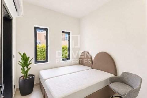 Villa en venta en Arabian Ranches, Dubai, EAU 6 dormitorios, 1248.62 m2 № 765397 - foto 16