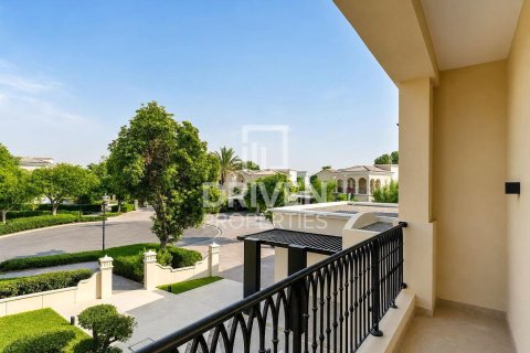 Villa en venta en Arabian Ranches, Dubai, EAU 6 dormitorios, 1248.62 m2 № 765397 - foto 26