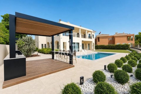 Villa en venta en Arabian Ranches, Dubai, EAU 6 dormitorios, 1248.62 m2 № 765397 - foto 2