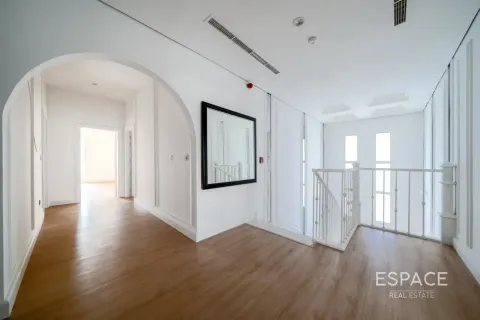 Vila u Al Furjan, Dubai, UAE 7 spavaćih soba, 595 m2 Br. 737765 - fotografija 15