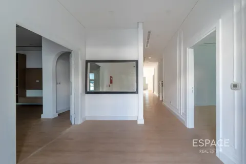 Vila u Al Furjan, Dubai, UAE 7 spavaćih soba, 595 m2 Br. 737765 - fotografija 3