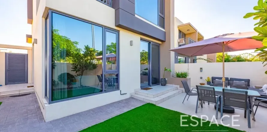 Villa i Dubai Hills Estate, Dubai, Emiratene 4 soverom, 229 kvm nr. 737771